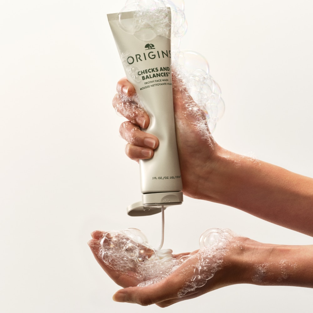 Mousse nettoyante pour le visage Checks and Balances™, 250 ml